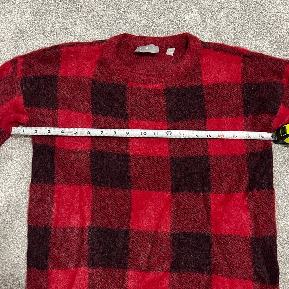 Cyrus Sweater - Picture 8 of 9